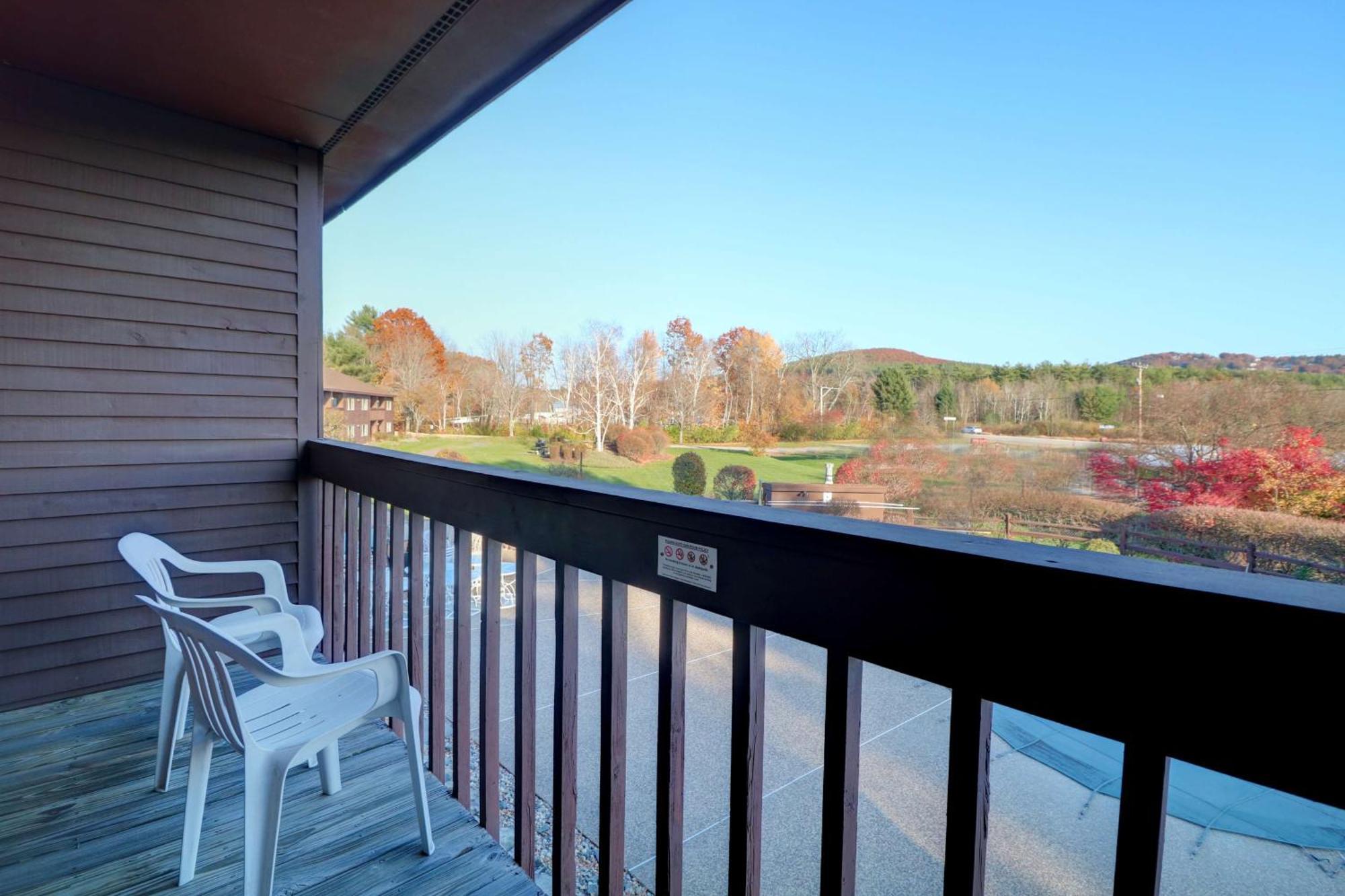 Fireside Inn & Suites Gilford Exterior foto